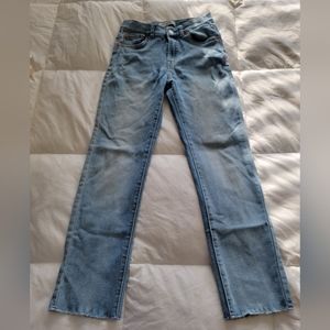 Levis High Rise Ankle Straight jeans medium wash size 14